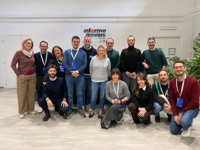 23.12.2025 informagiovani salerno 1